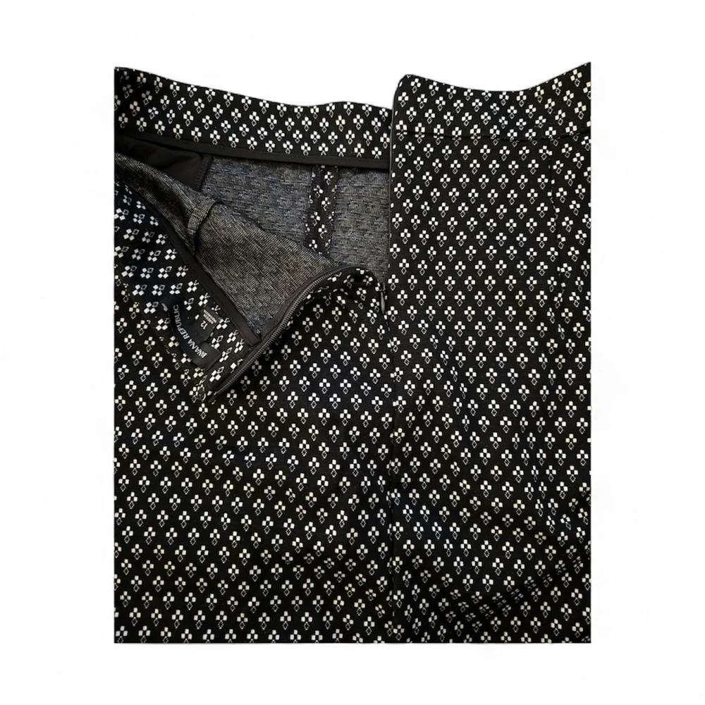 Banana Republic Women's Black And White Size 12 Skirt, Pleat In Front W/POCKETS!